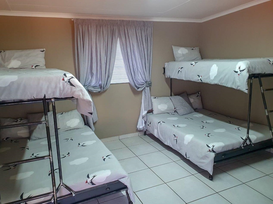6 Bedroom Property for Sale in Oranjeville Free State